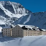 Du Pelerin-chalet De Montagne Jusqu'a 20 Personnes * Orsières